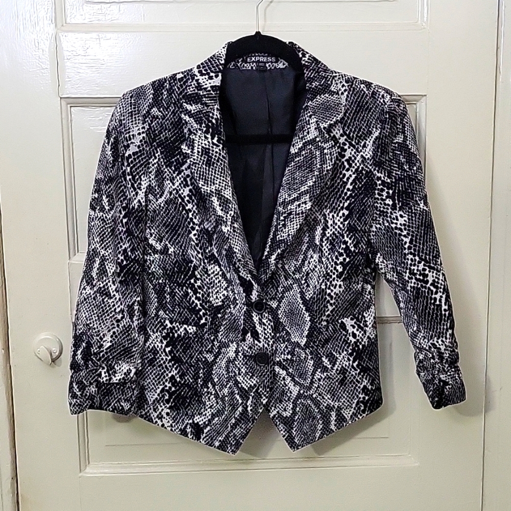 EXPRESS Snakeprint Blazer